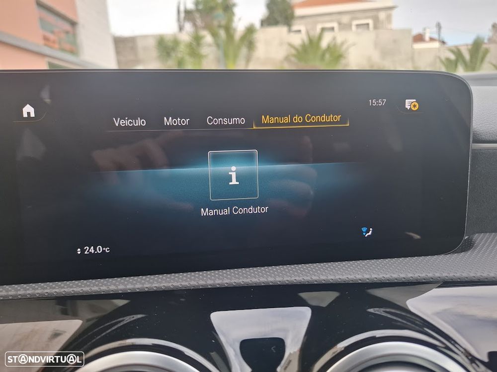 Mercedes-Benz A 200 7G-DCT AMG Line - 23