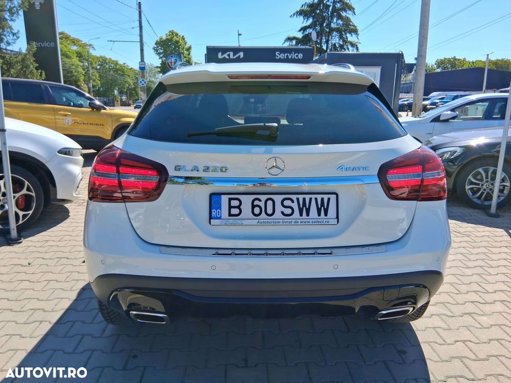 Mercedes-Benz GLA 220 4MATIC - 5