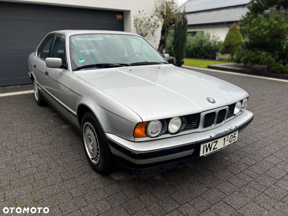 BMW Seria 5 520i - 1