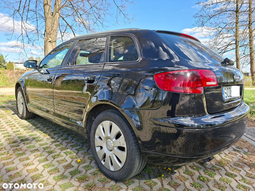 Audi A3 Sportback 1.9 TDI Ambiente - 4