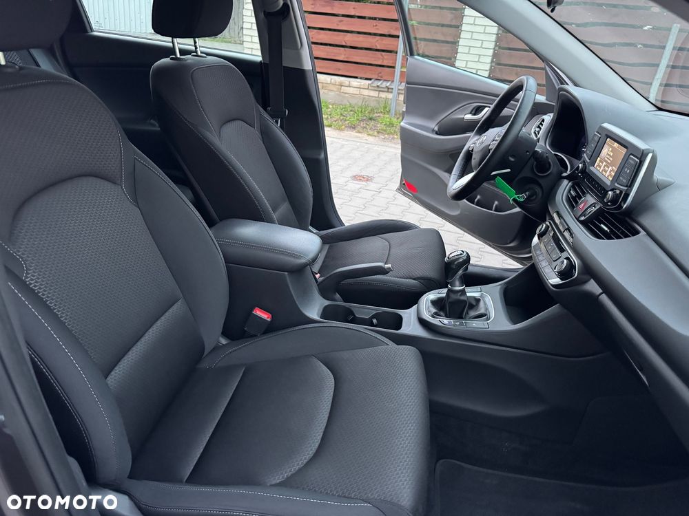Hyundai i30 1.6 CRDI Passion Plus - 17