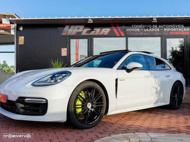 Porsche Panamera Sport Turismo - 1