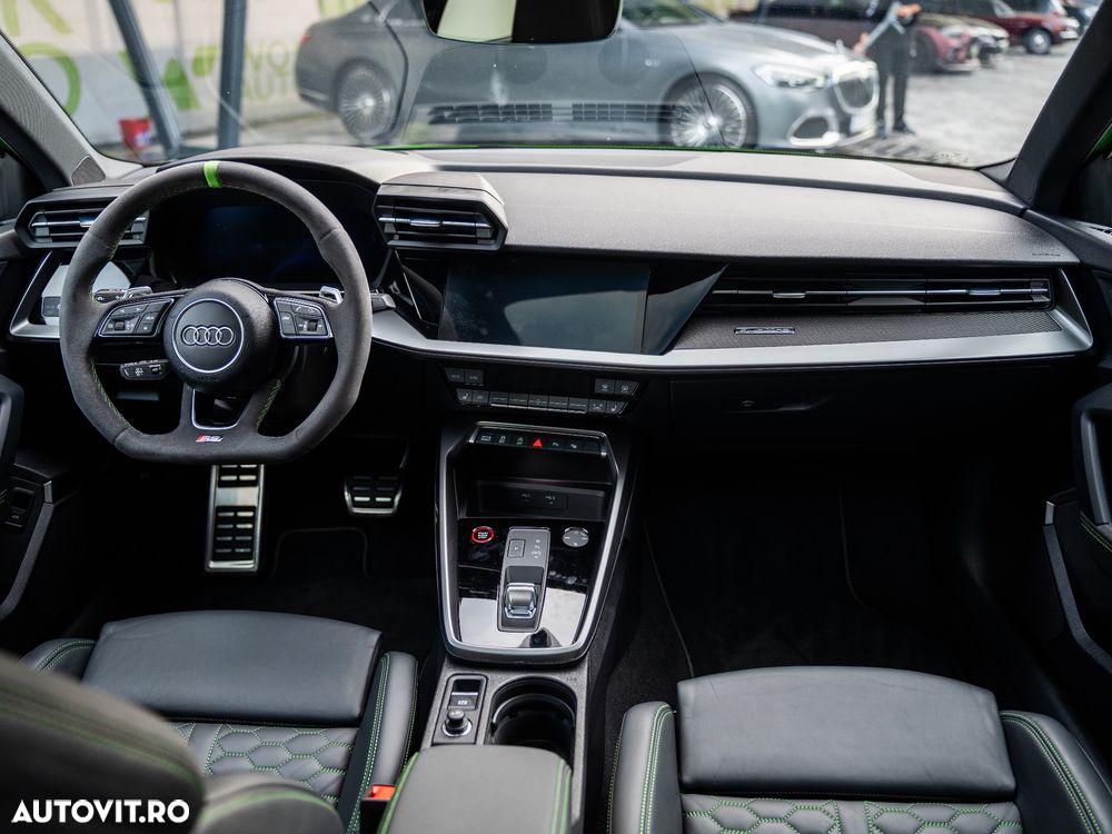 Audi RS3 TFSI quattro S tronic - 21