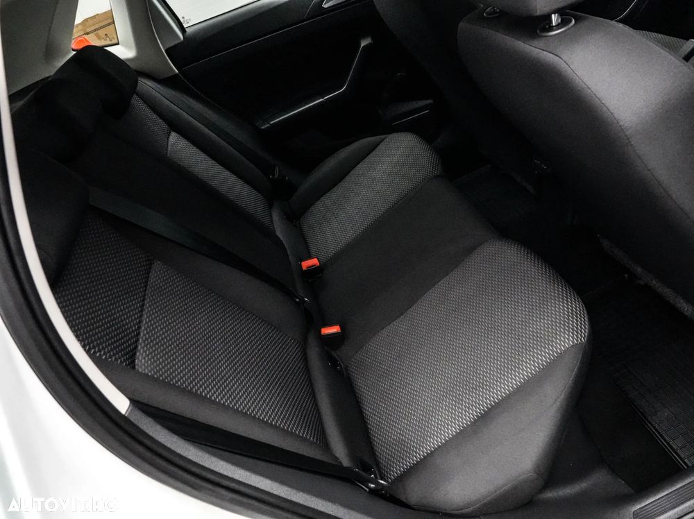 Volkswagen Polo 1.6 TDI Comfortline - 16