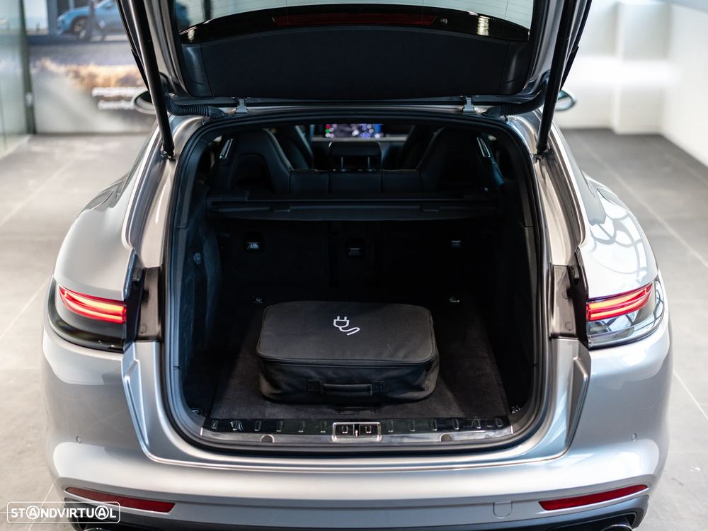 Porsche Panamera Sport Turismo 4 E-Hybrid Platinum Edition - 12
