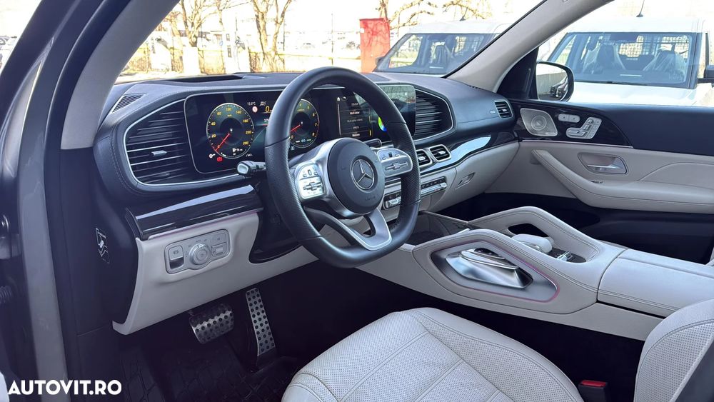 Mercedes-Benz GLS - 10