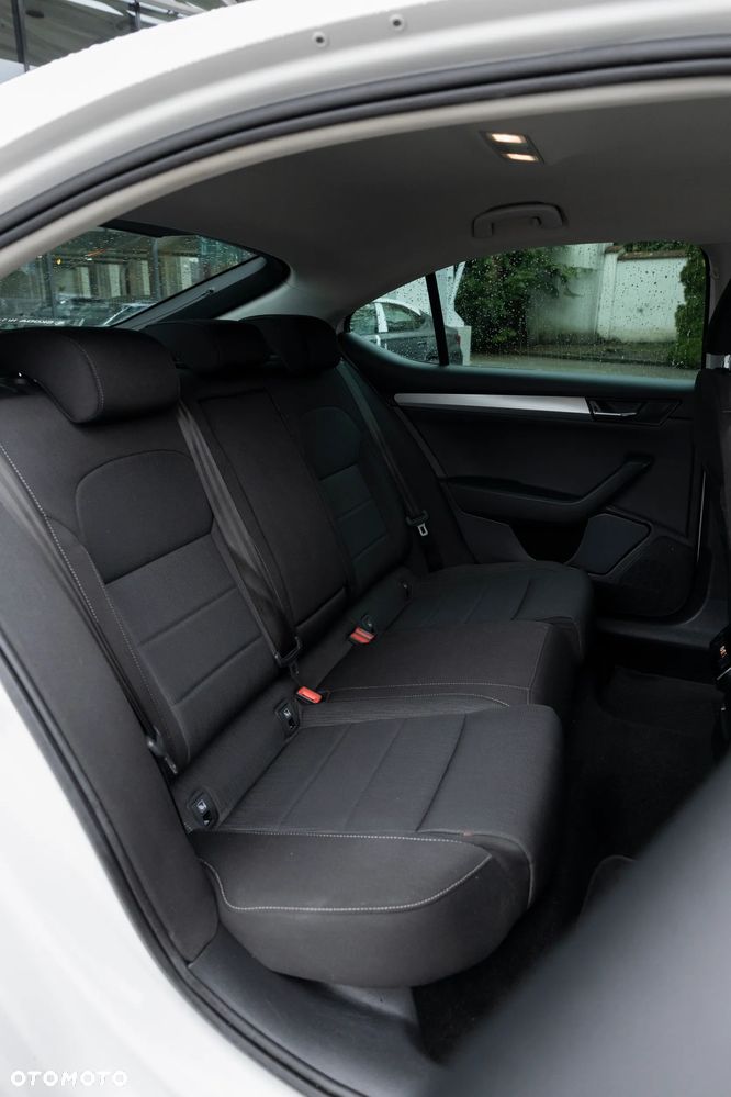 Skoda Superb 2.0 TDI Ambition DSG - 12