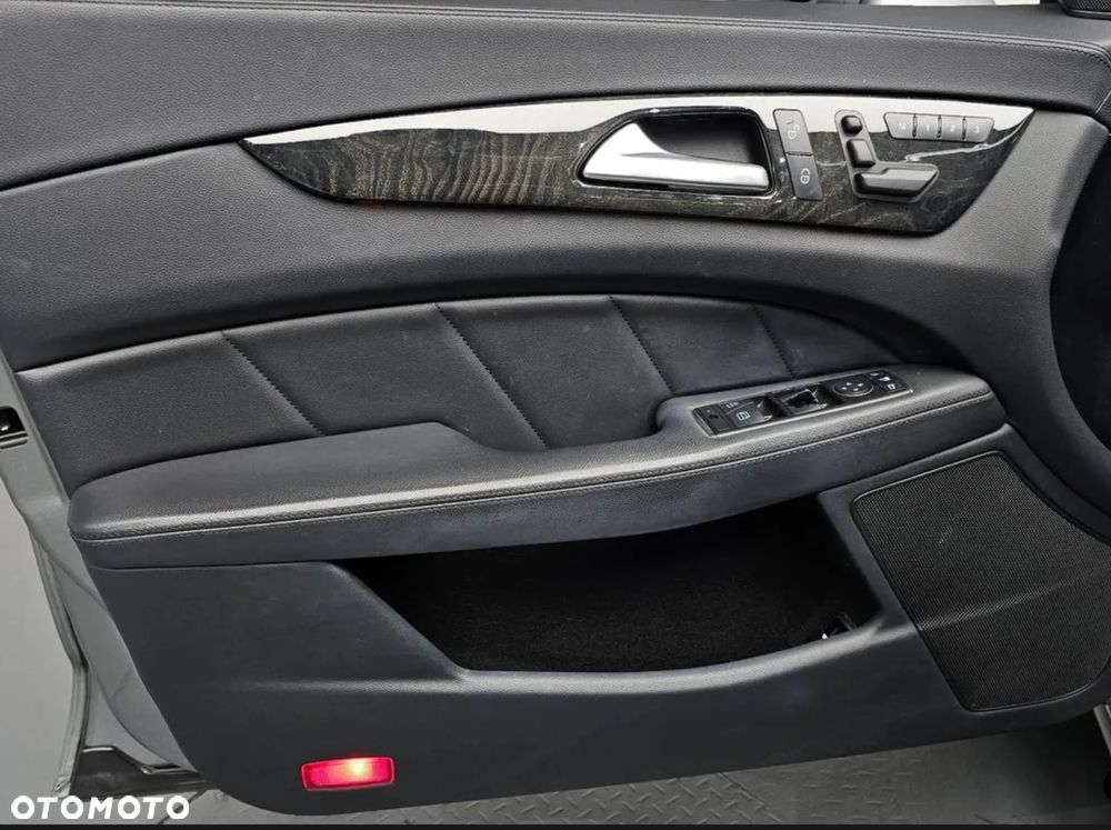 Mercedes-Benz CLS 350 BlueEFFICIENCY - 14
