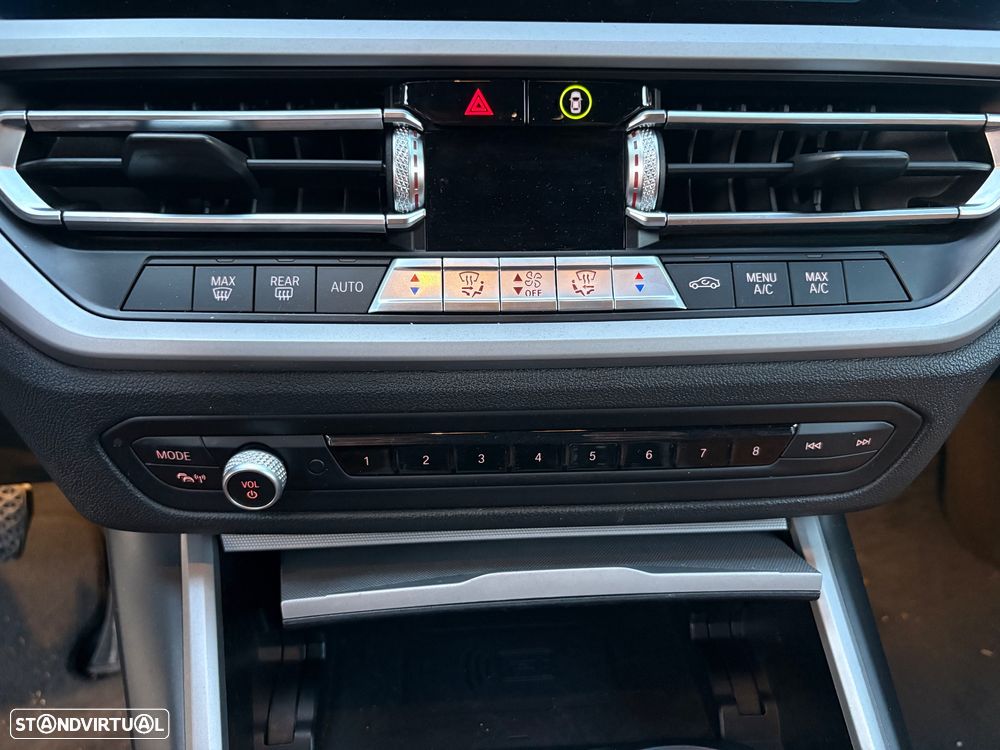 BMW 330 e Line Sport Auto - 8