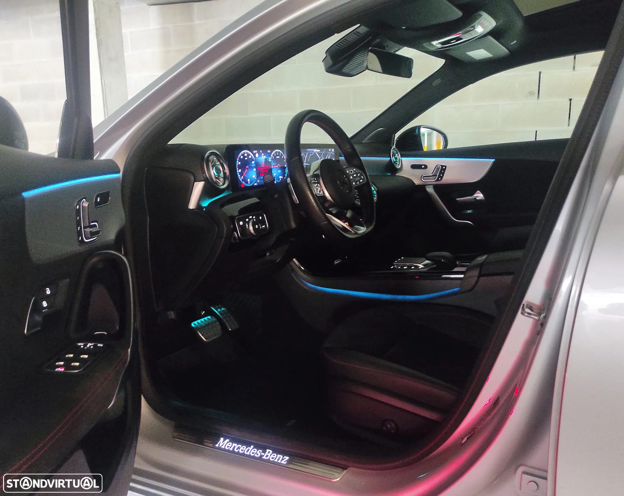 Mercedes-Benz A 250 e AMG Line - 32