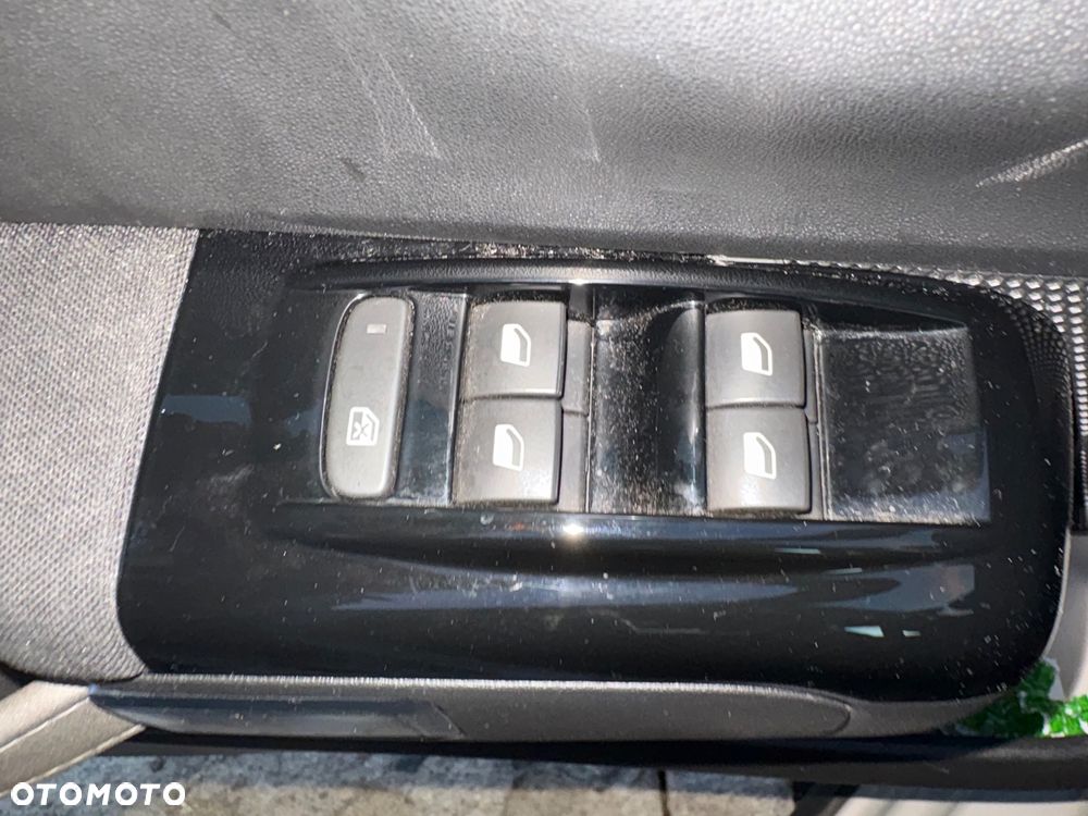 Citroën C3 1.2 PureTech Shine - 18