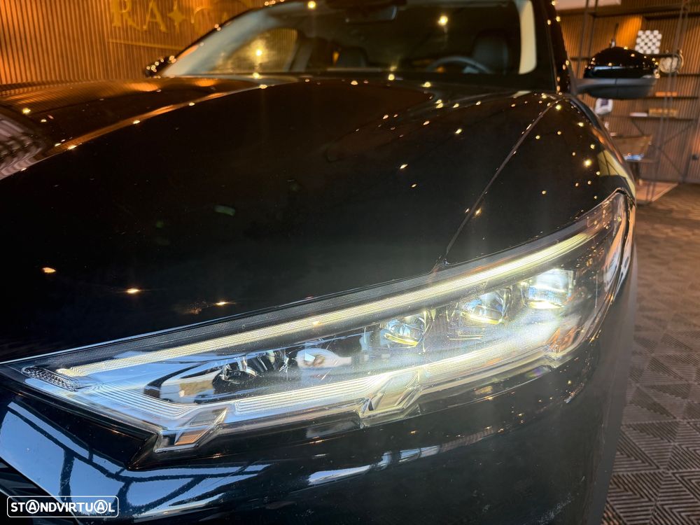 Ford Mustang Mach-E Premium - 11