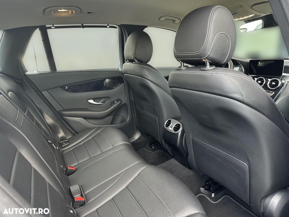 Mercedes-Benz GLC 300 e 4Matic 9G-TRONIC Edition Avantgarde - 15