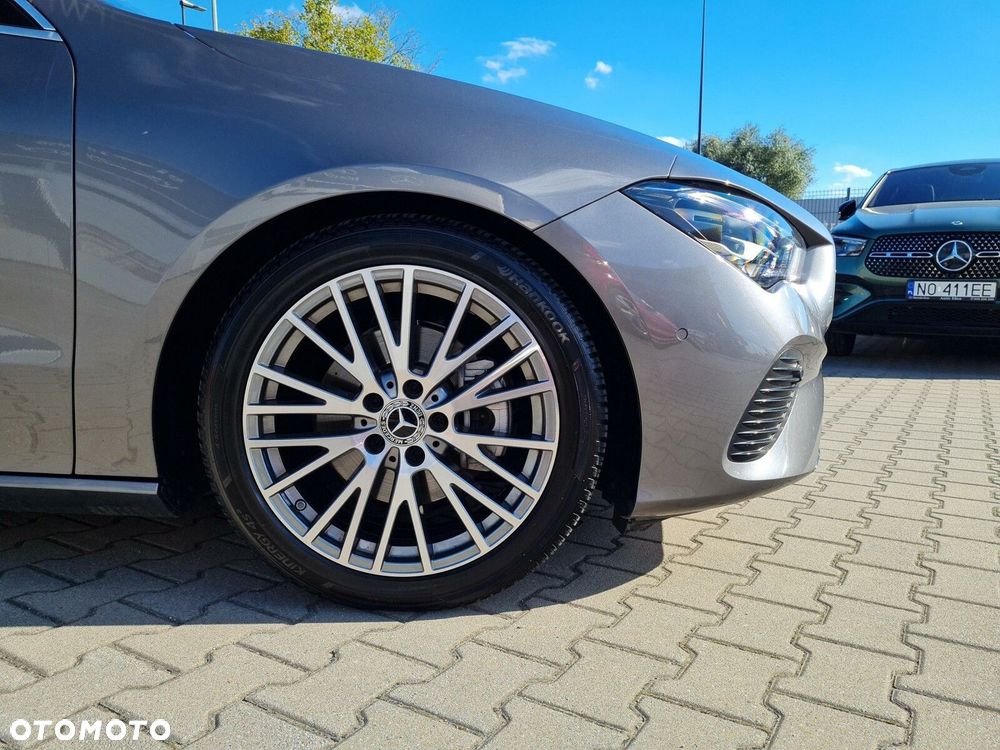 Mercedes-Benz CLA 180 Progressive 7G-DCT - 9