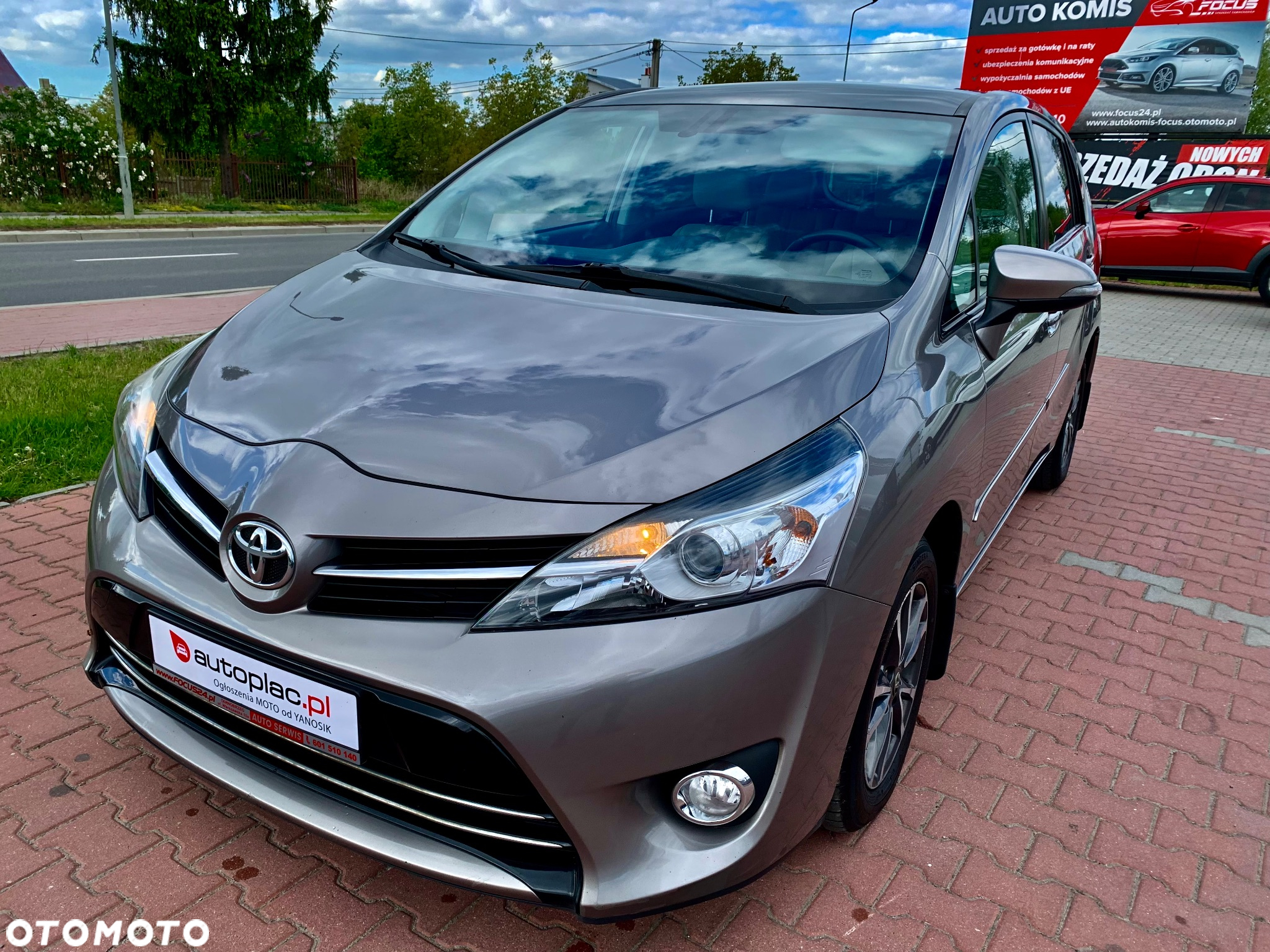 Toyota Verso 1.6 D-4D Prestige - 12