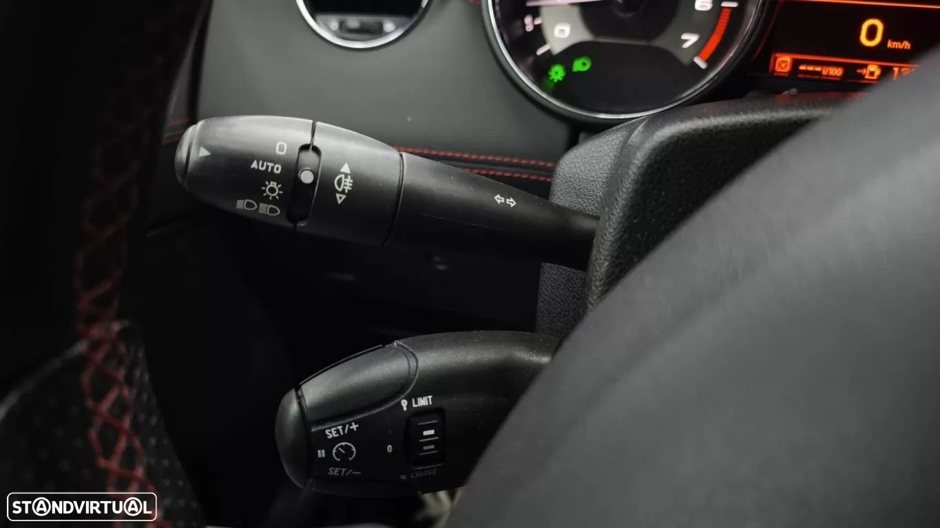 Peugeot RCZ 1.6 200 THP GT-Line - 26