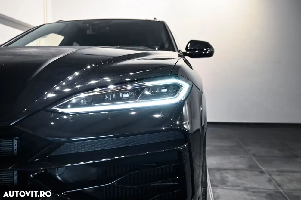 Lamborghini URUS - 6