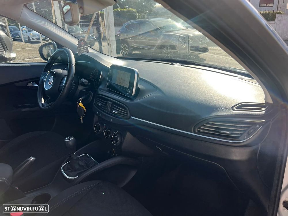 Fiat Tipo Station Wagon 1.3 M-Jet Lounge - 9