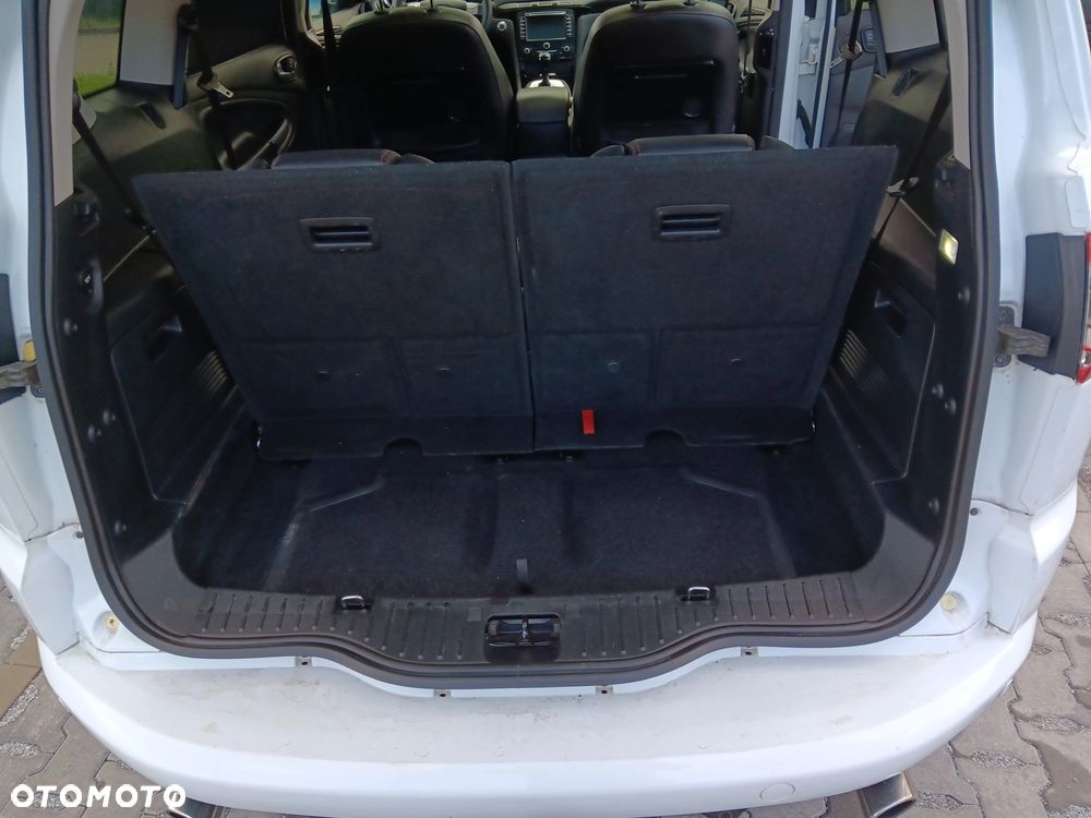 Ford S-Max - 22