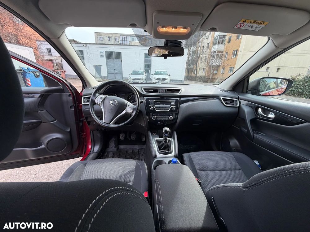 Nissan Qashqai 1.6L dCi Start/Stop 4X4-i Tekna - 12