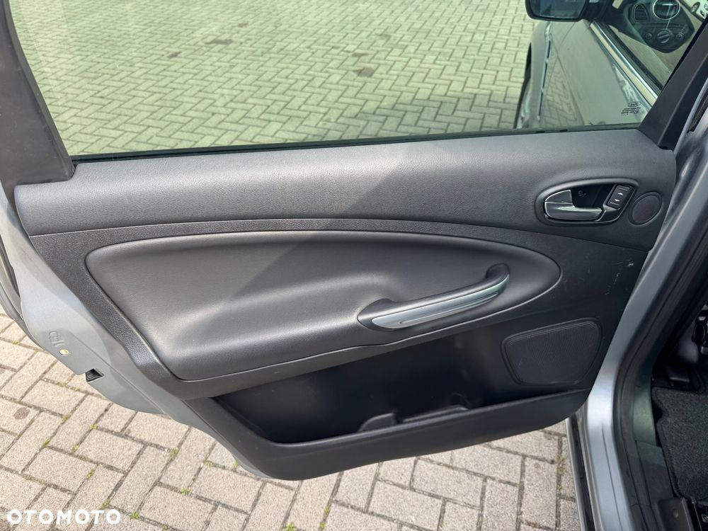 Ford S-Max 2.0 TDCi DPF Titanium MPS6 - 14