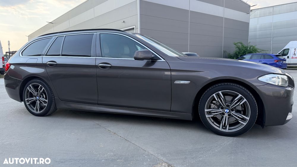 BMW Seria 5 520d - 24