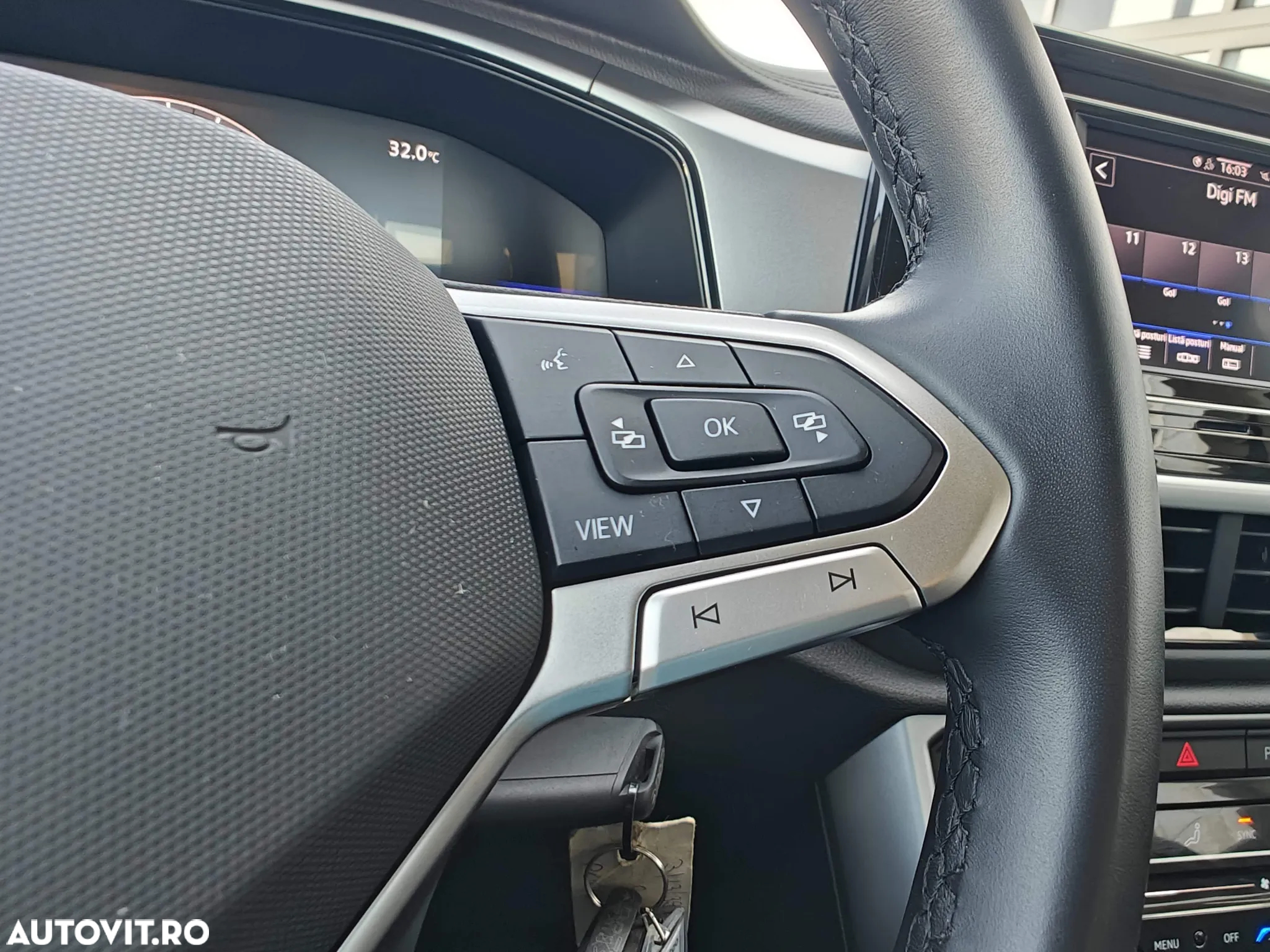 Volkswagen T-ROC 1.5 TSI DSG Life - 11