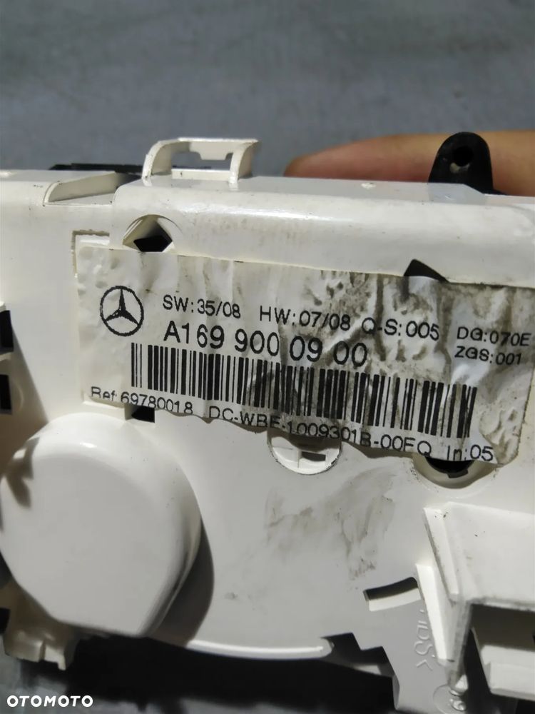 Panel nawiewu W169 A1699000900 - 2