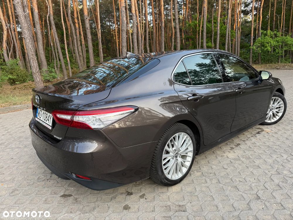 Toyota Camry 2.5 Hybrid Executive CVT - 13