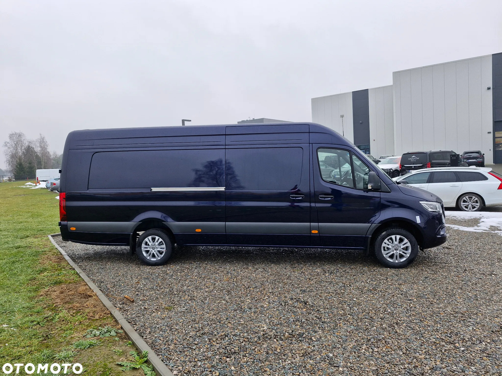 Mercedes-Benz Sprinter 319 - 4