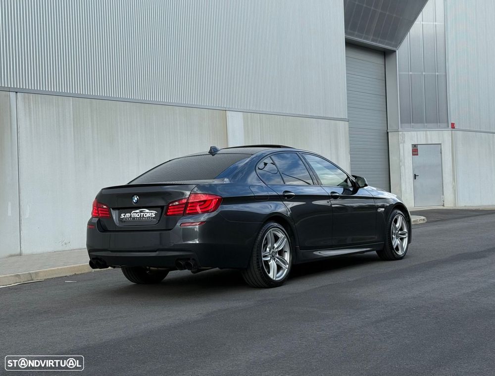 BMW 550 i Pack M Auto - 2