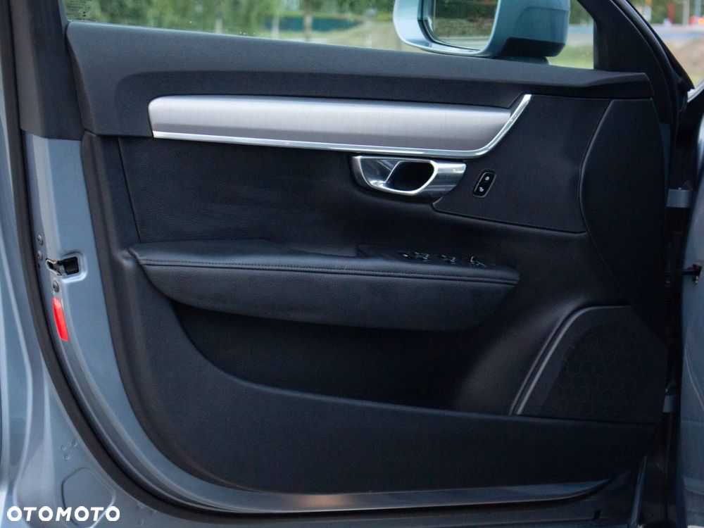 Volvo V90 D4 AWD Momentum - 18