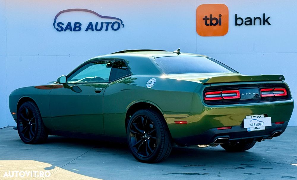 Dodge Challenger - 26