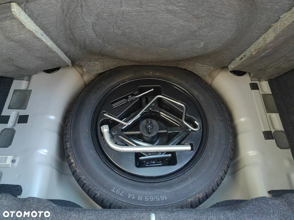 Ford KA 1.2 Trend - 15