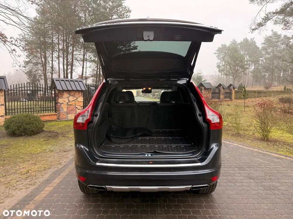 Volvo XC 60 T5 Summum - 28