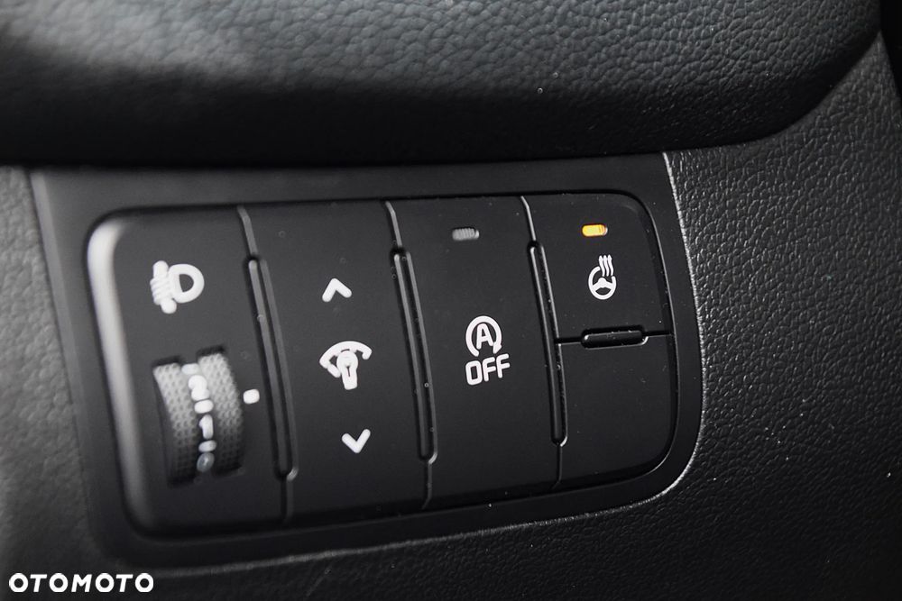 Kia Ceed 1.6 CRDi 128 Fifa World Cup Edition - 29