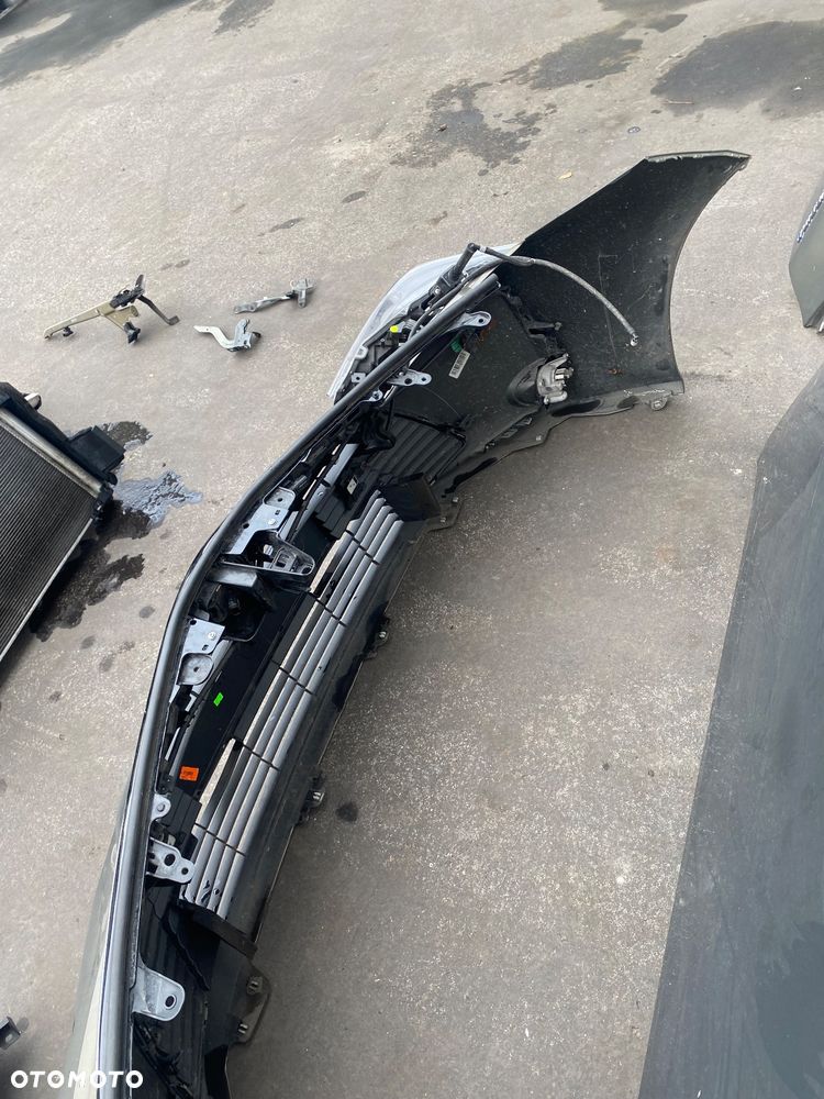 Toyota Corolla E21 E210 SEDAN  Hybrid HYBRYDA 2020r Kompletny przód MASKA BŁOTNIK LAMPA przednia REFLEKTOR LAMPY ZDERZAK pas przedni chłodnice KOMPLETNY CAŁY PRZÓD pokrywa silnika E 21  E 210 - 19