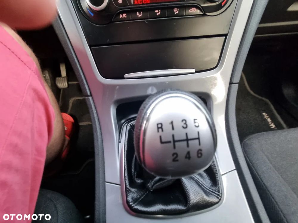 Ford Mondeo 1.6 TDCi Ambiente - 30