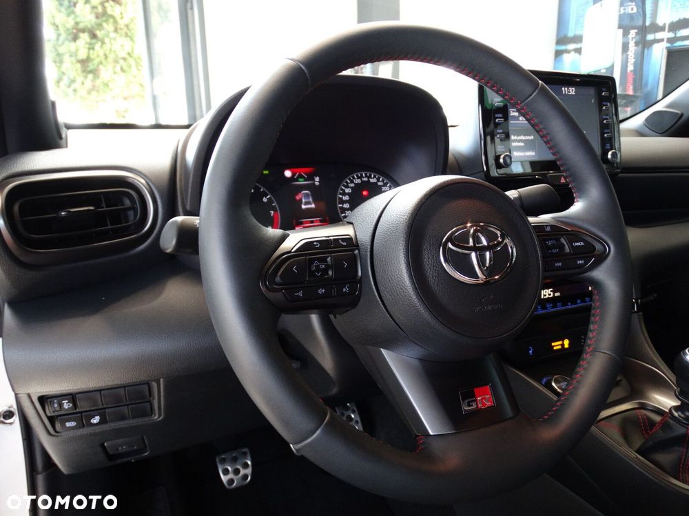 Toyota Yaris - 26