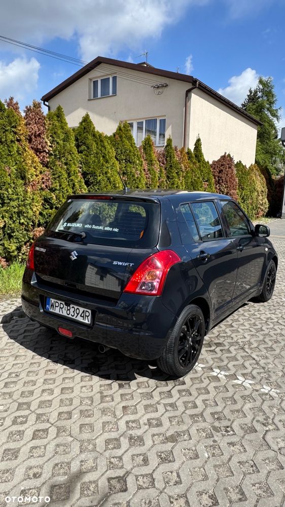 Suzuki Swift - 3
