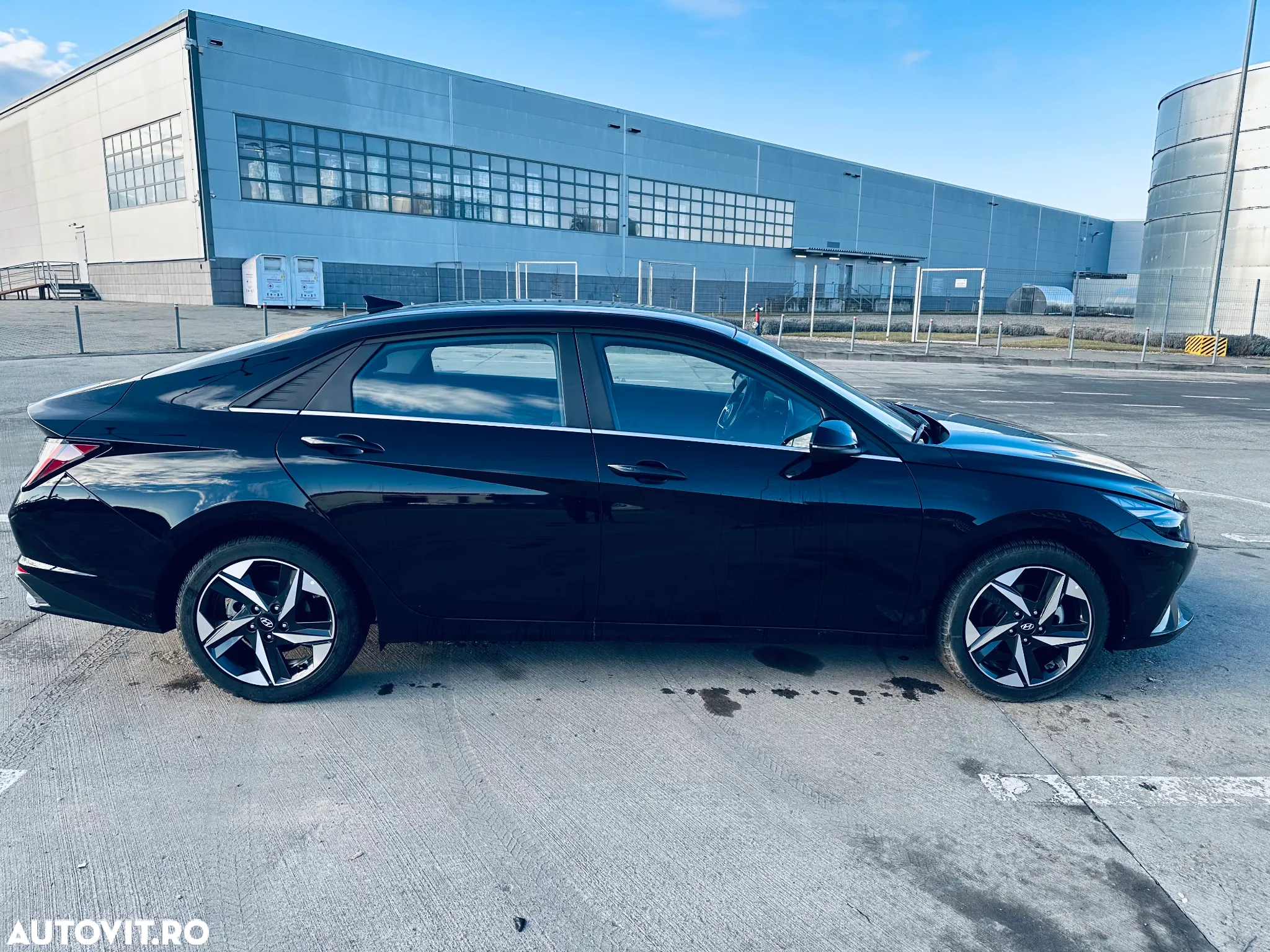 Hyundai Elantra 1.6 l 123 CP 6MT Exclusive Navi - 9
