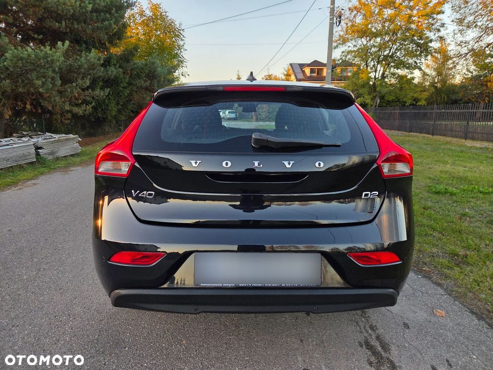 Volvo V40 - 18