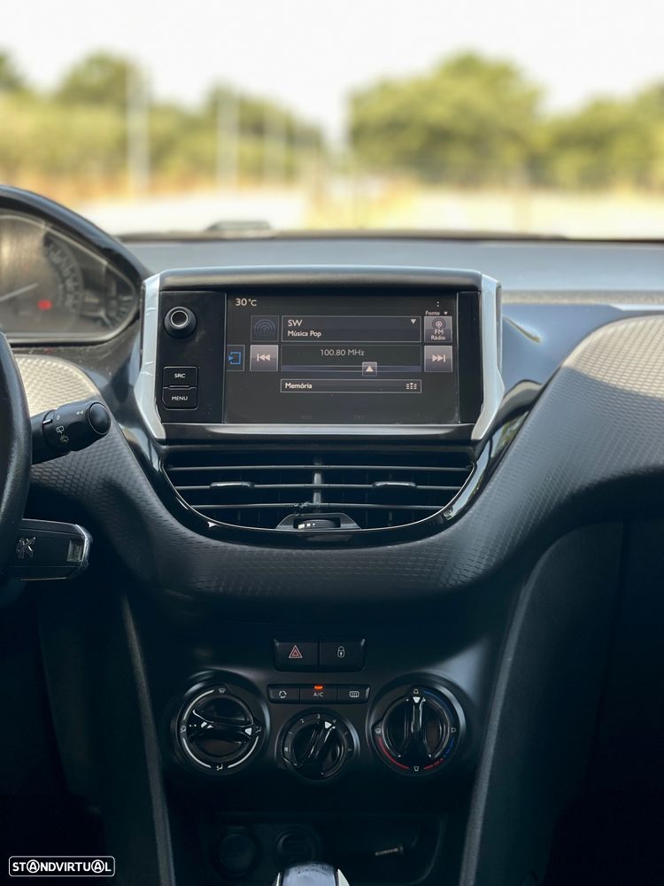 Peugeot 208 1.6 BlueHDi Style - 13