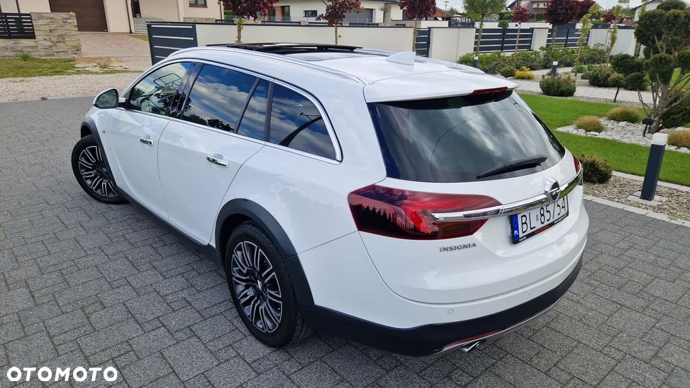 Opel Insignia Country Tourer 2.0 Diesel 4x4 Exclusive - 4