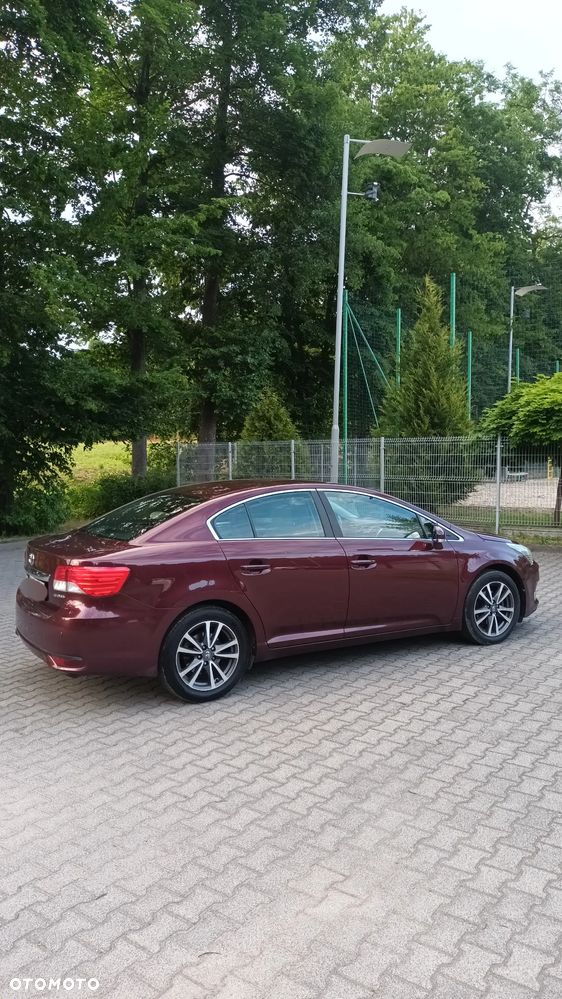 Toyota Avensis 1.8 Premium - 3