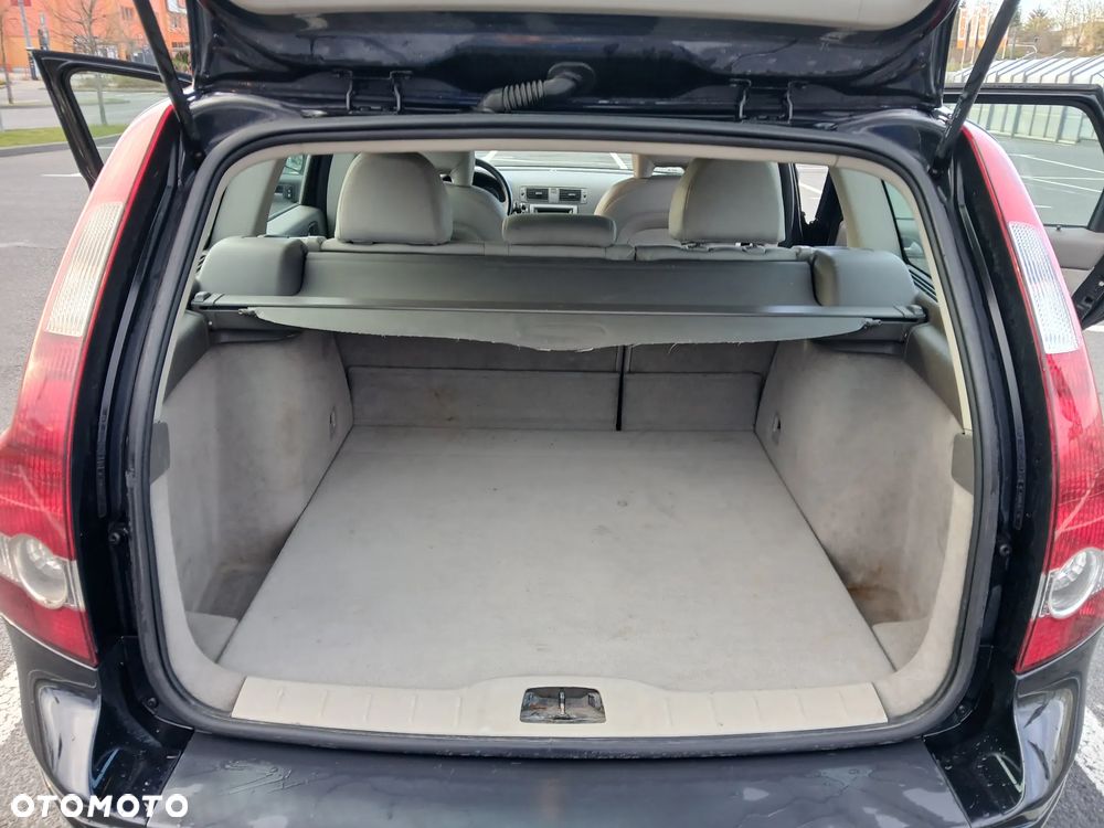 Volvo V50 2.0D Momentum - 12