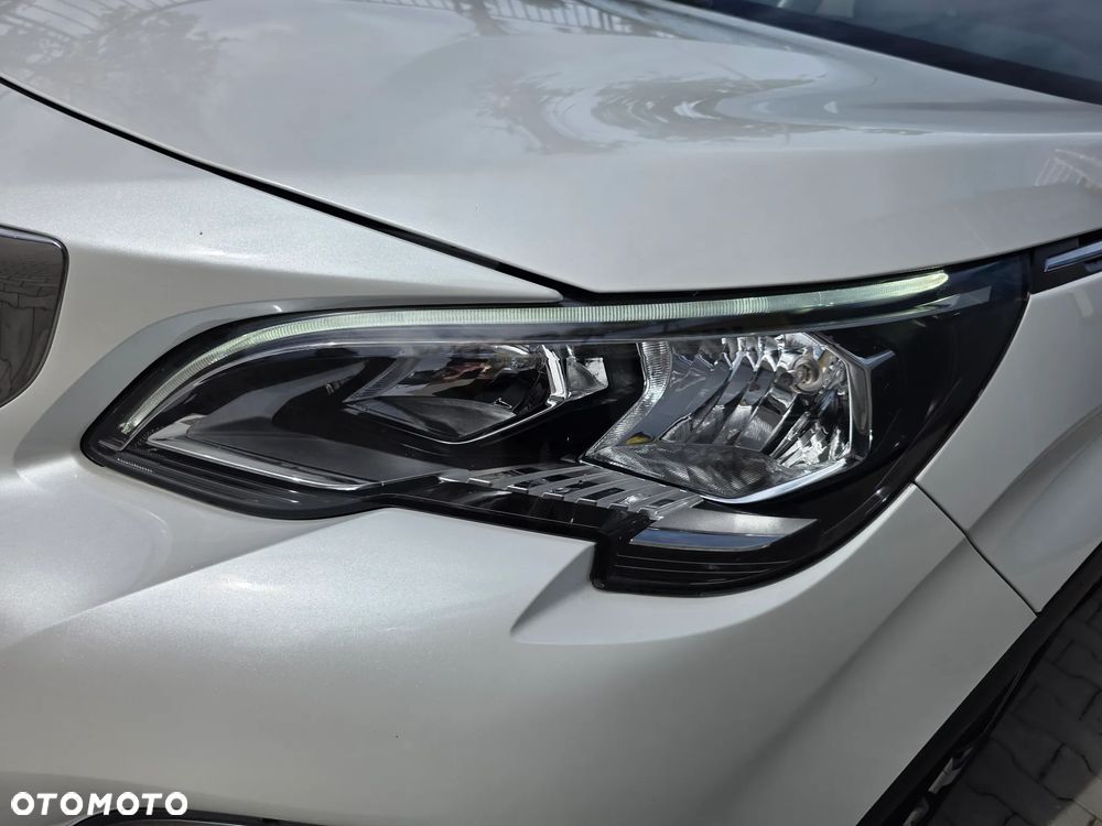 Peugeot 3008 PureTech 130 Stop & Start Allure - 13