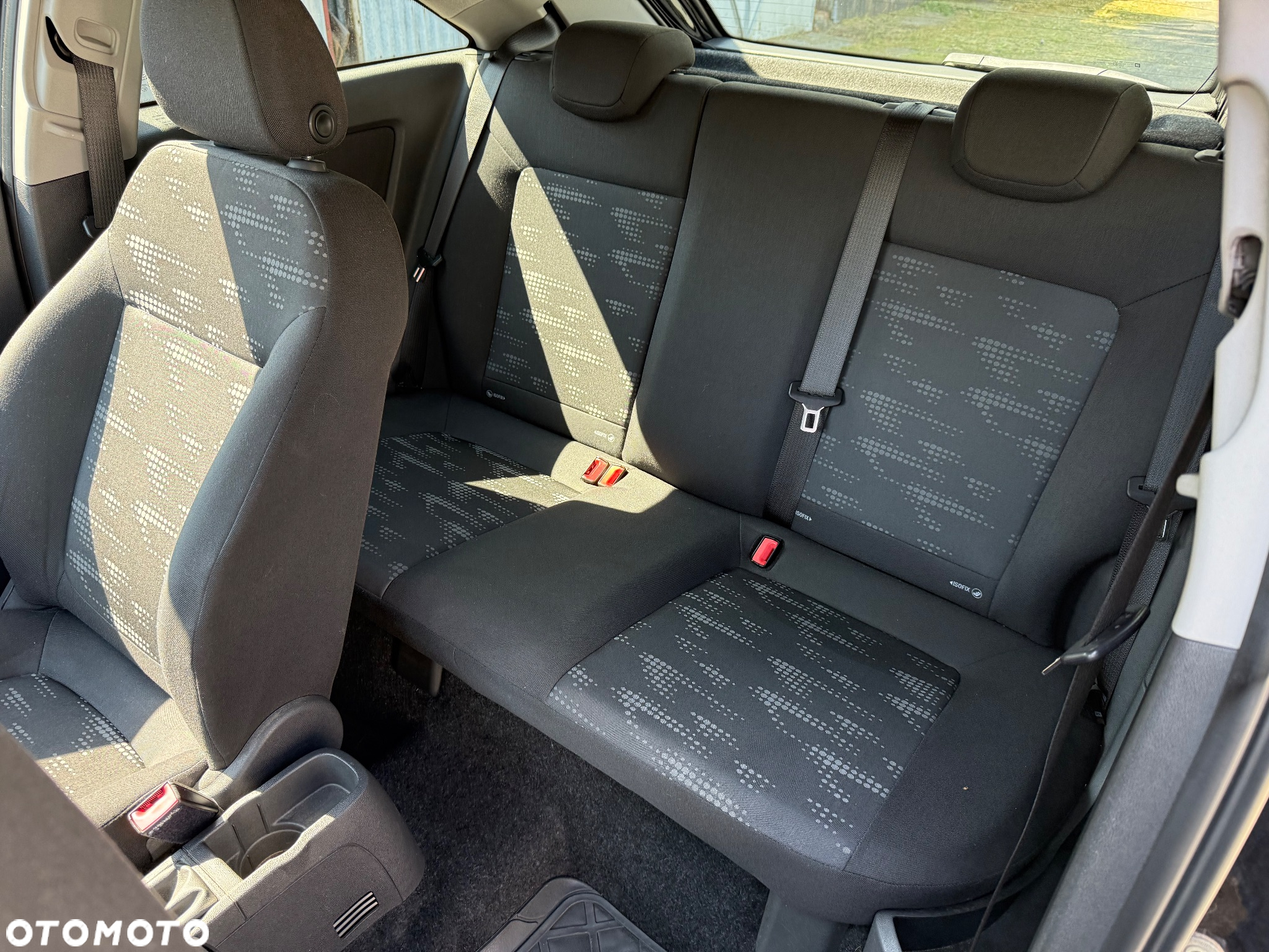 Opel Corsa 1.4 16V Satellite - 5
