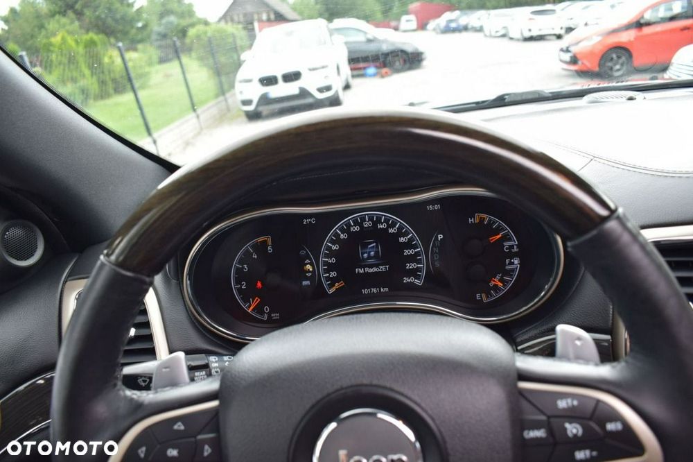 Jeep Grand Cherokee - 8