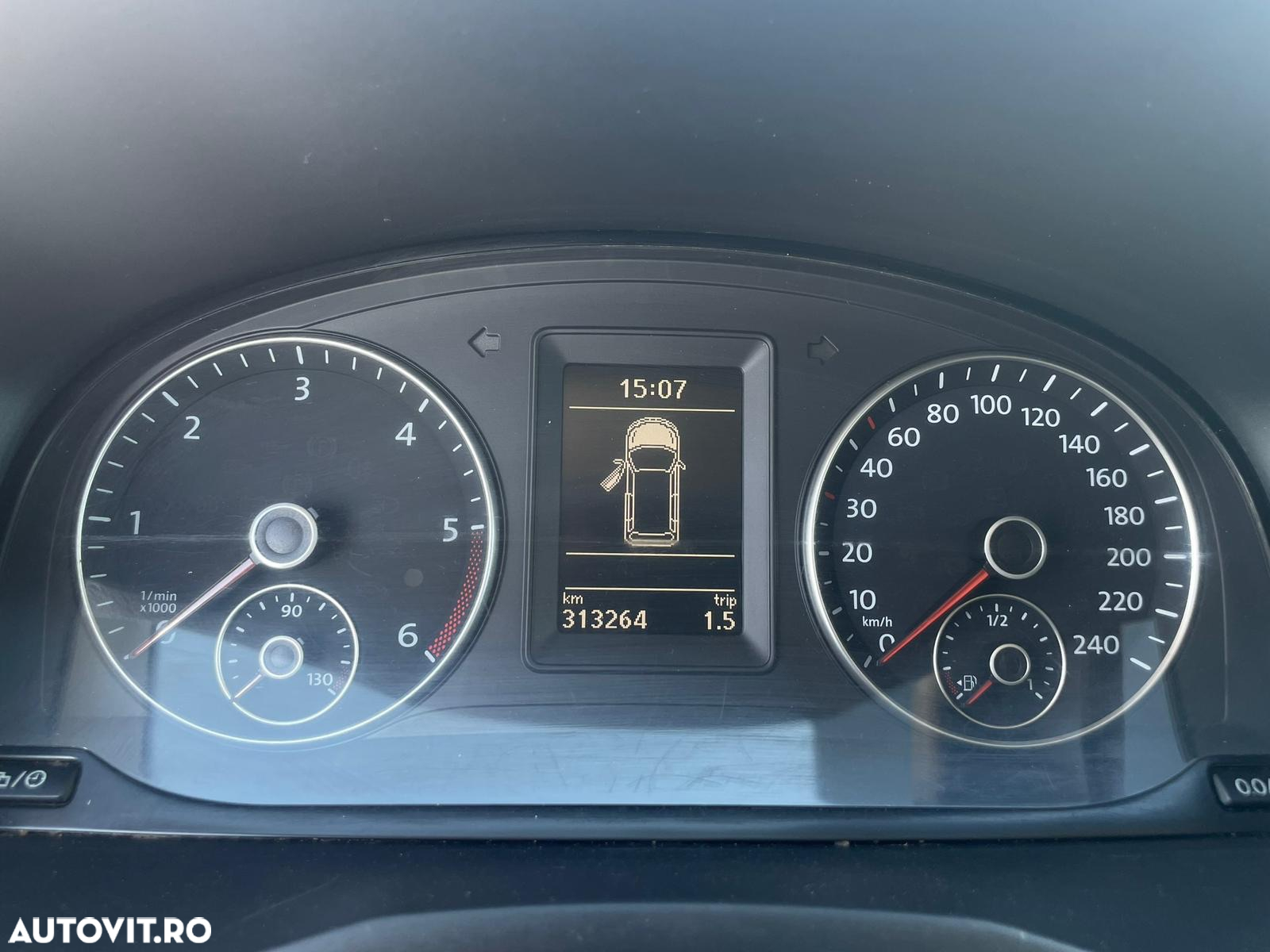 Volkswagen Caddy 2.0 TDI DSG - 19